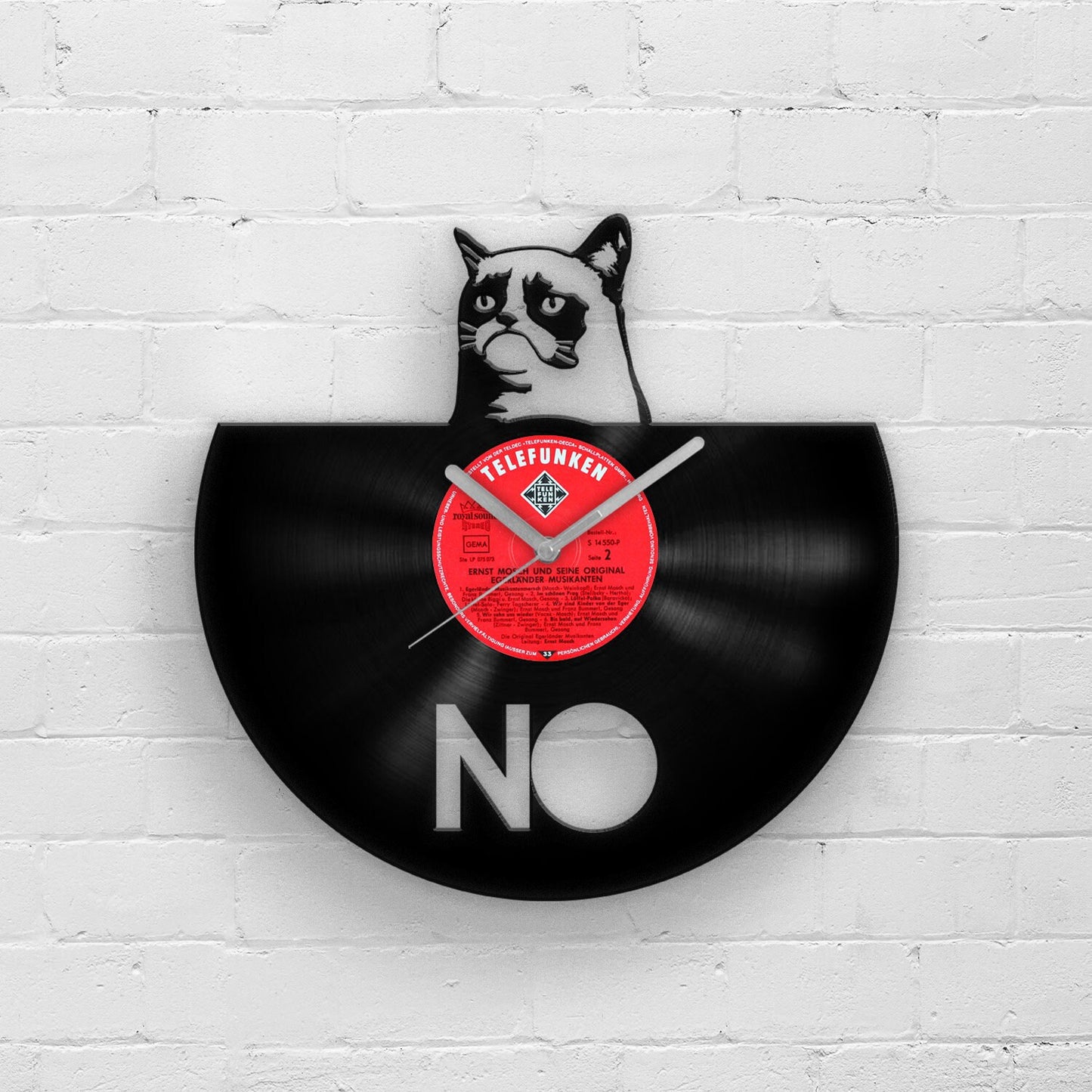CUTE CAT PORTRAIT - GRUMPY CAT - Vinyl Record Clock