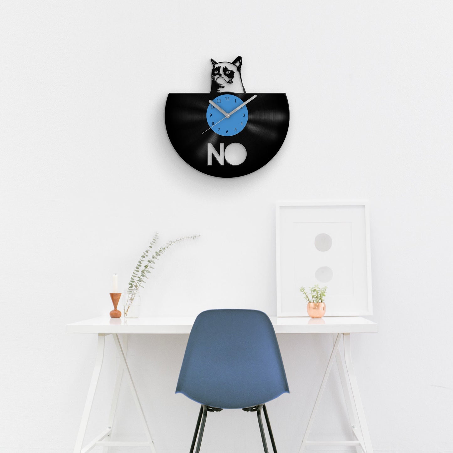 CUTE CAT PORTRAIT - GRUMPY CAT - Vinyl Record Clock