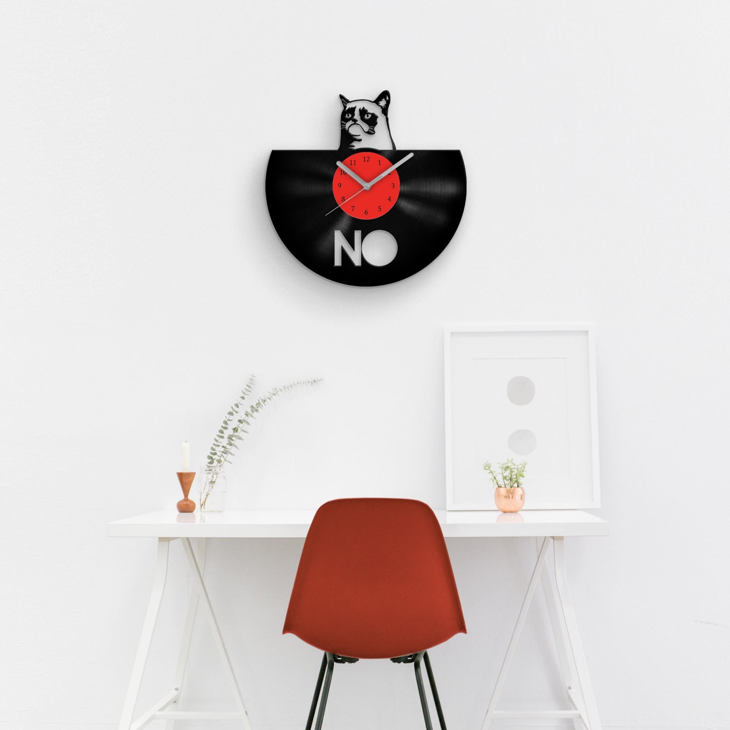 CUTE CAT PORTRAIT - GRUMPY CAT - Vinyl Record Clock