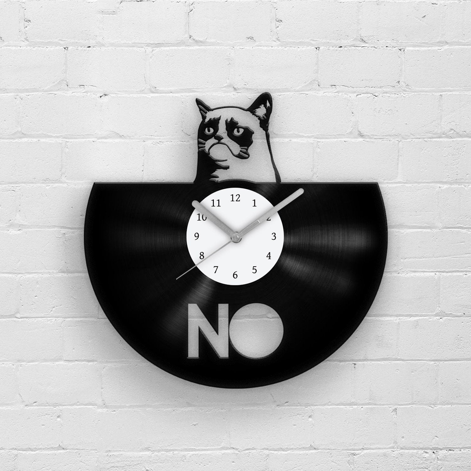 CUTE CAT PORTRAIT - GRUMPY CAT - Vinyl Record Clock