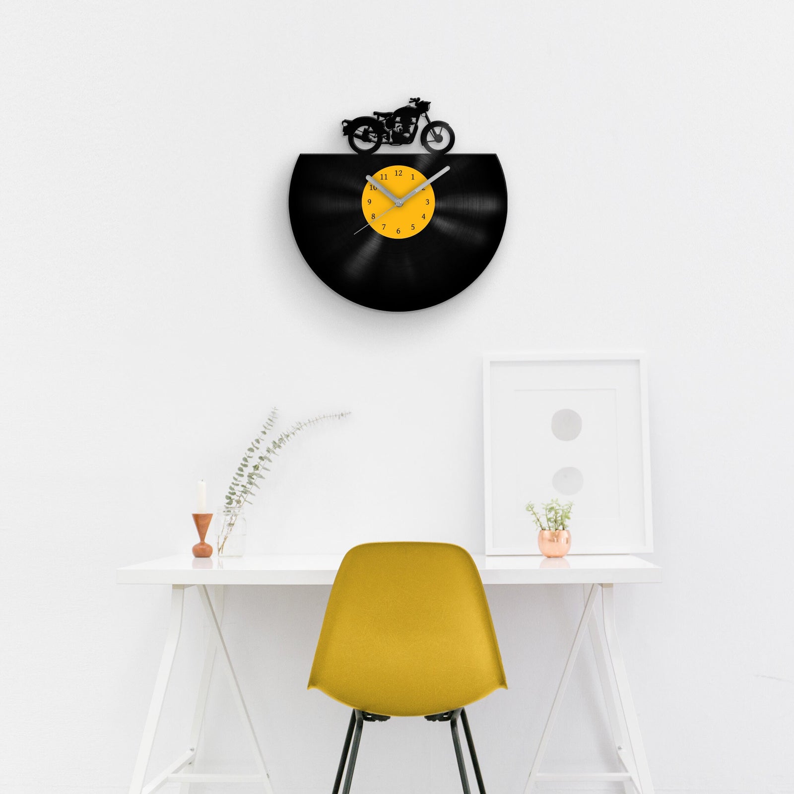 CafΓ© RACER - Vinyl Record Wall Clock