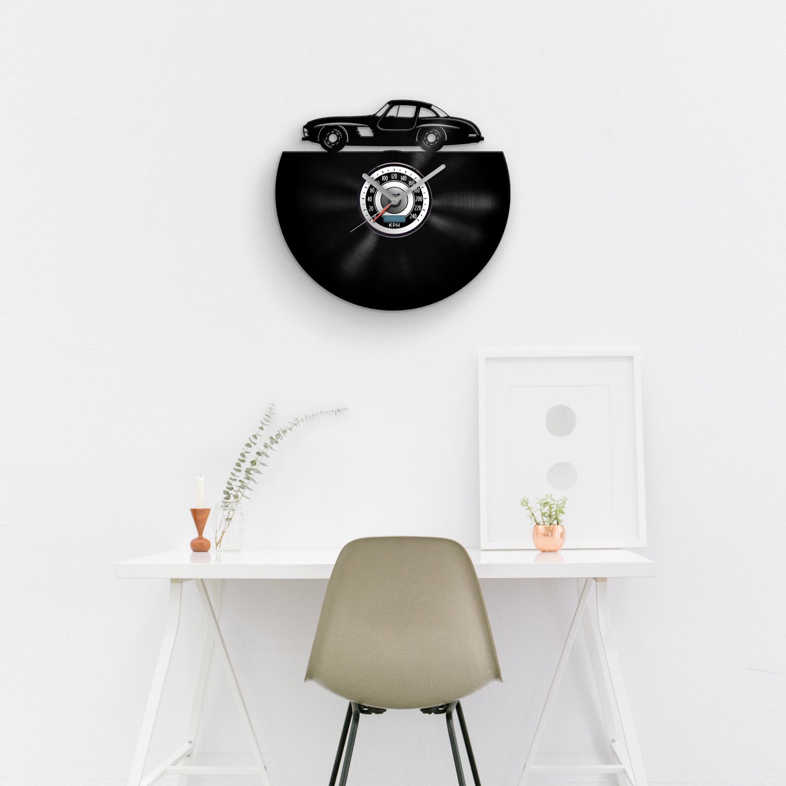 CLASSIC CAR SILHOUETTE - Vinyl Record Wall Clock