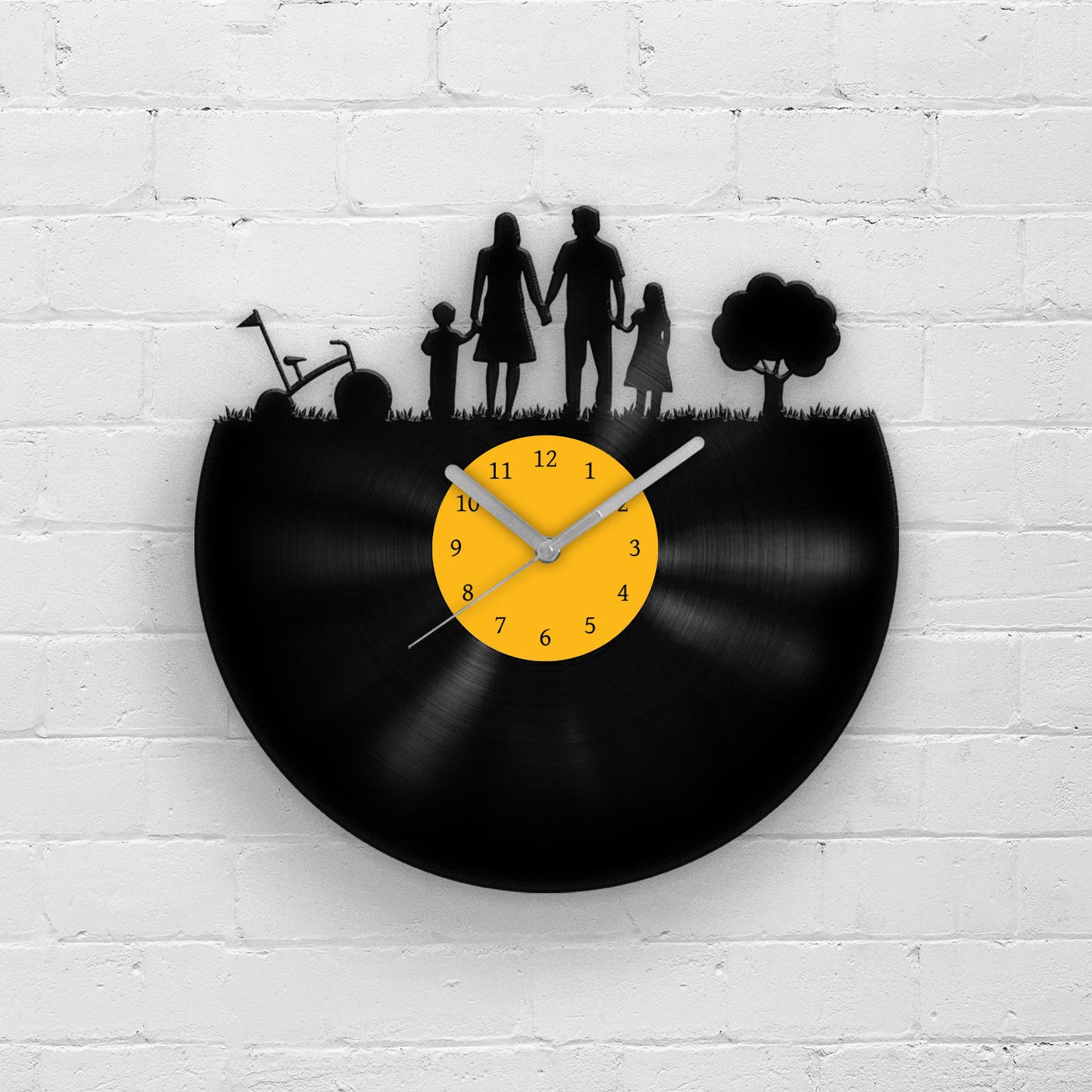 FAMILY PORTRAIT SILHOUETTE - Vinyl Record Clock