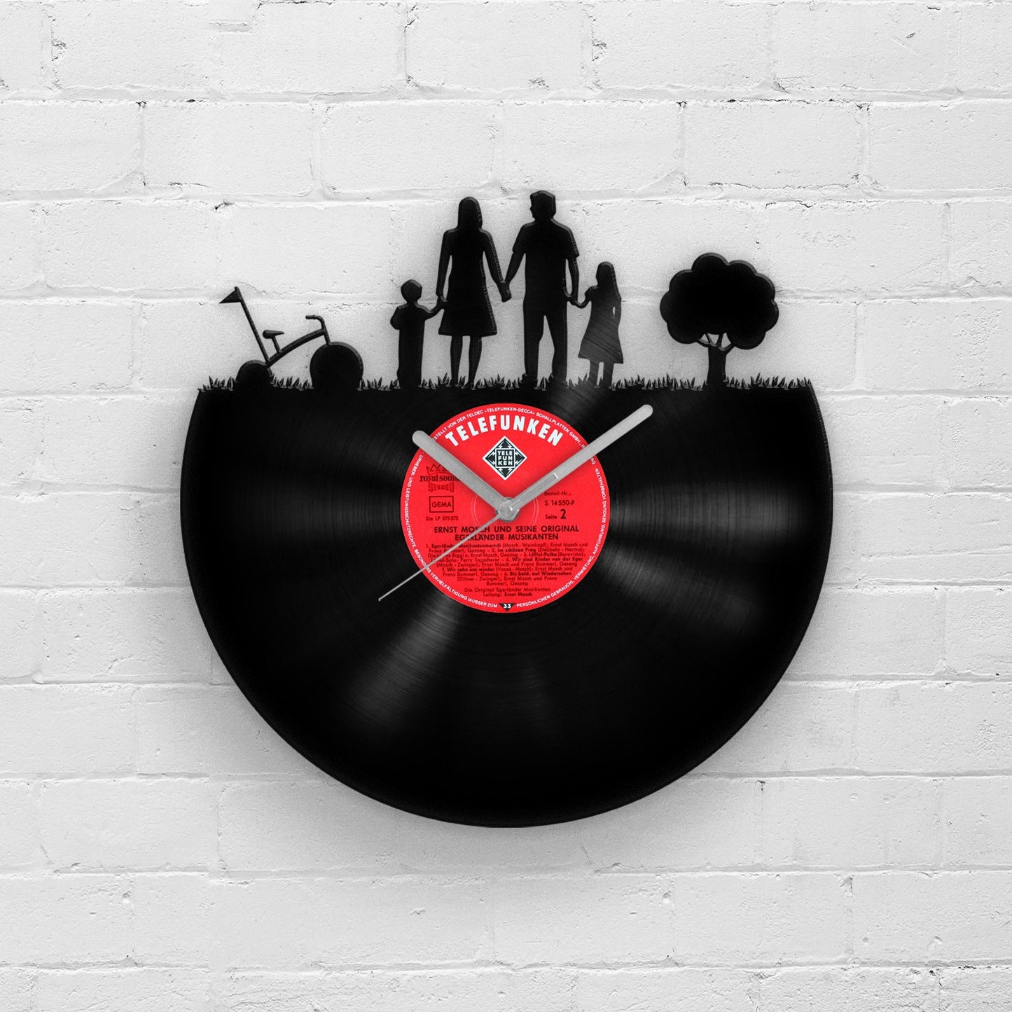 FAMILY PORTRAIT SILHOUETTE - Vinyl Record Clock