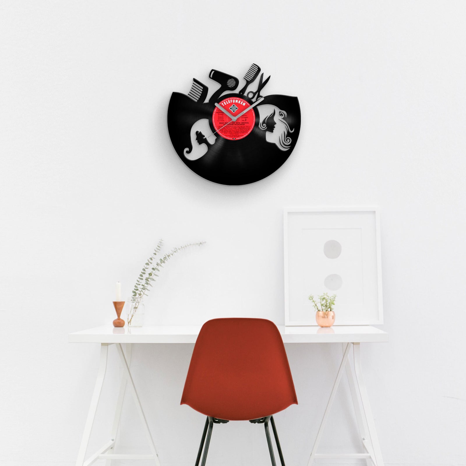 HAIR SALON DECORATION - HAIRDRESSER - Vinyl Record Clock