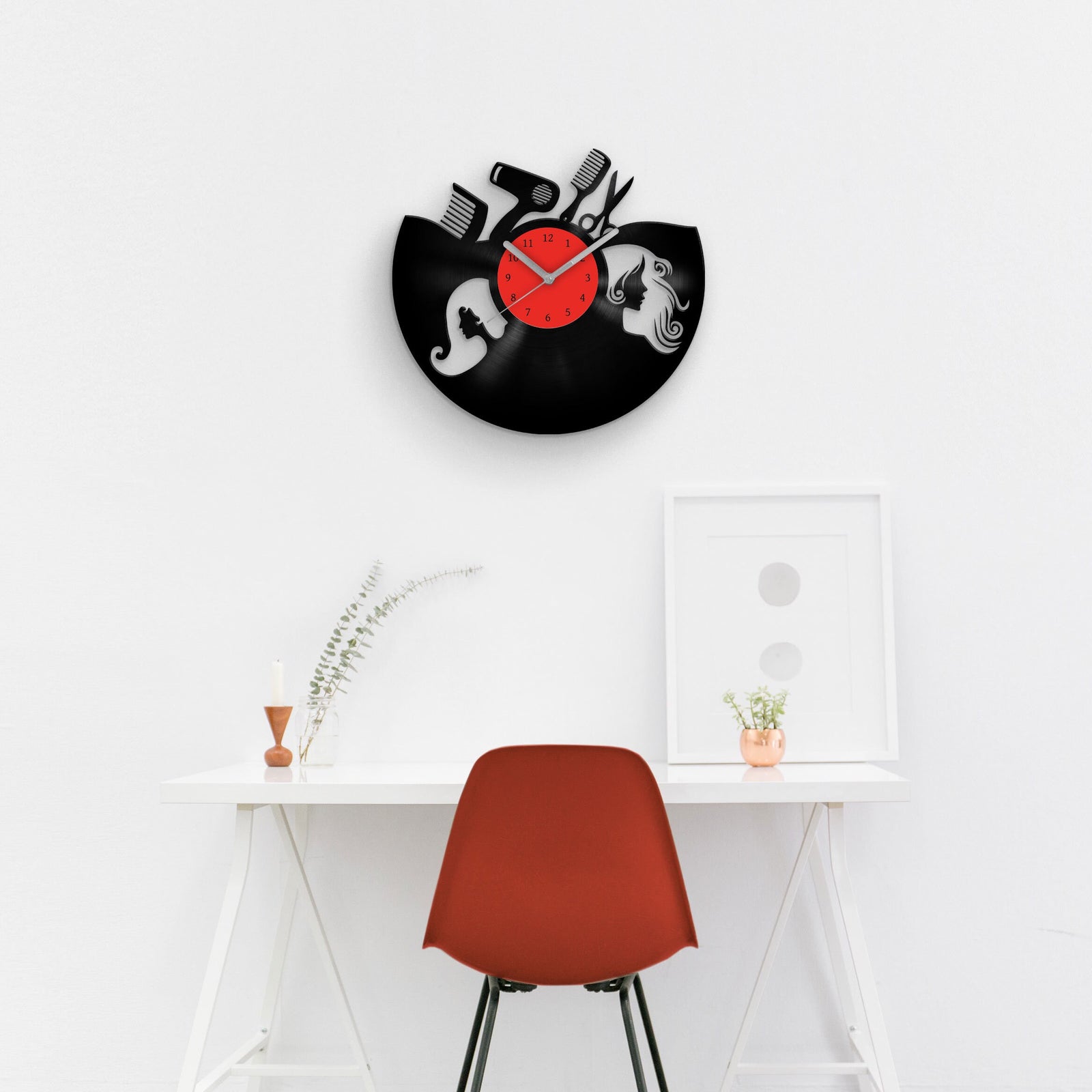 HAIR SALON DECORATION - HAIRDRESSER - Vinyl Record Clock