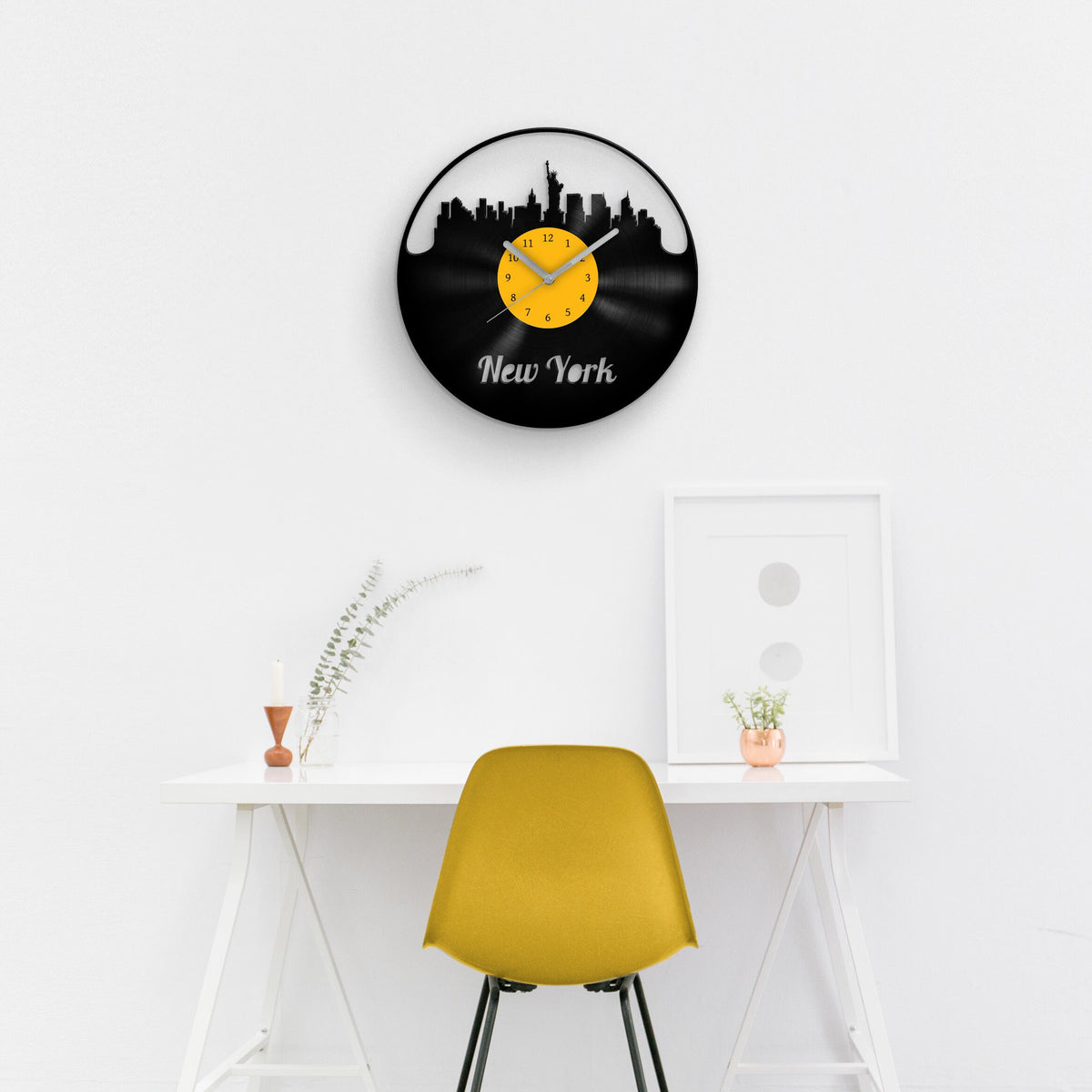 NEW YORK CITY SKYLINE SILHOUETTE - Vinyl Clock