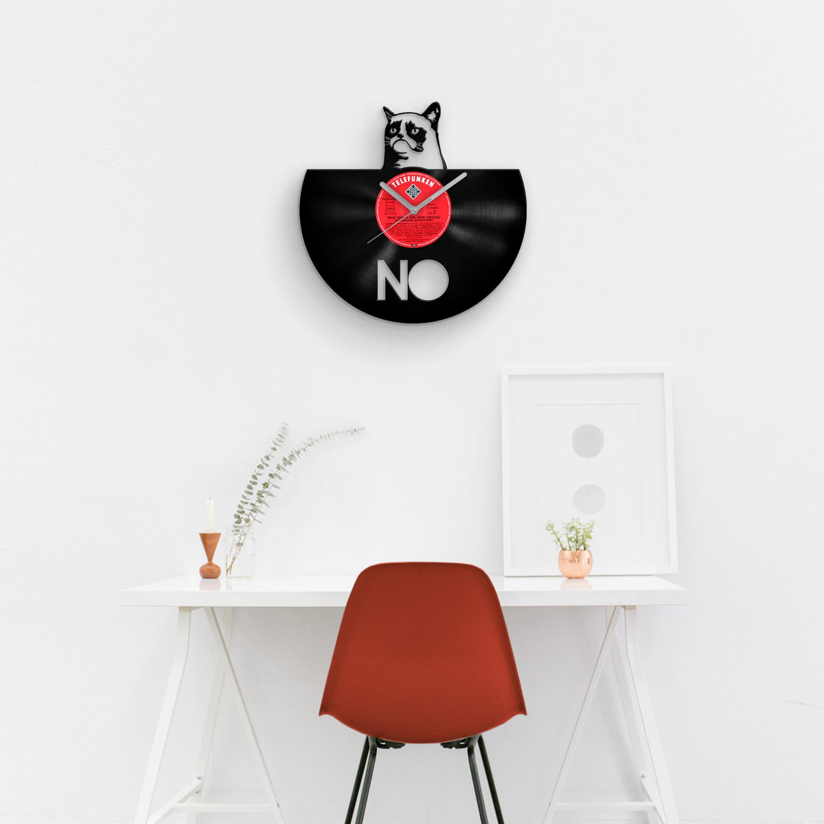 CUTE CAT PORTRAIT - GRUMPY CAT - Vinyl Record Clock