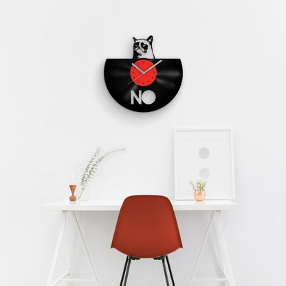 CUTE CAT PORTRAIT - GRUMPY CAT - Vinyl Record Clock