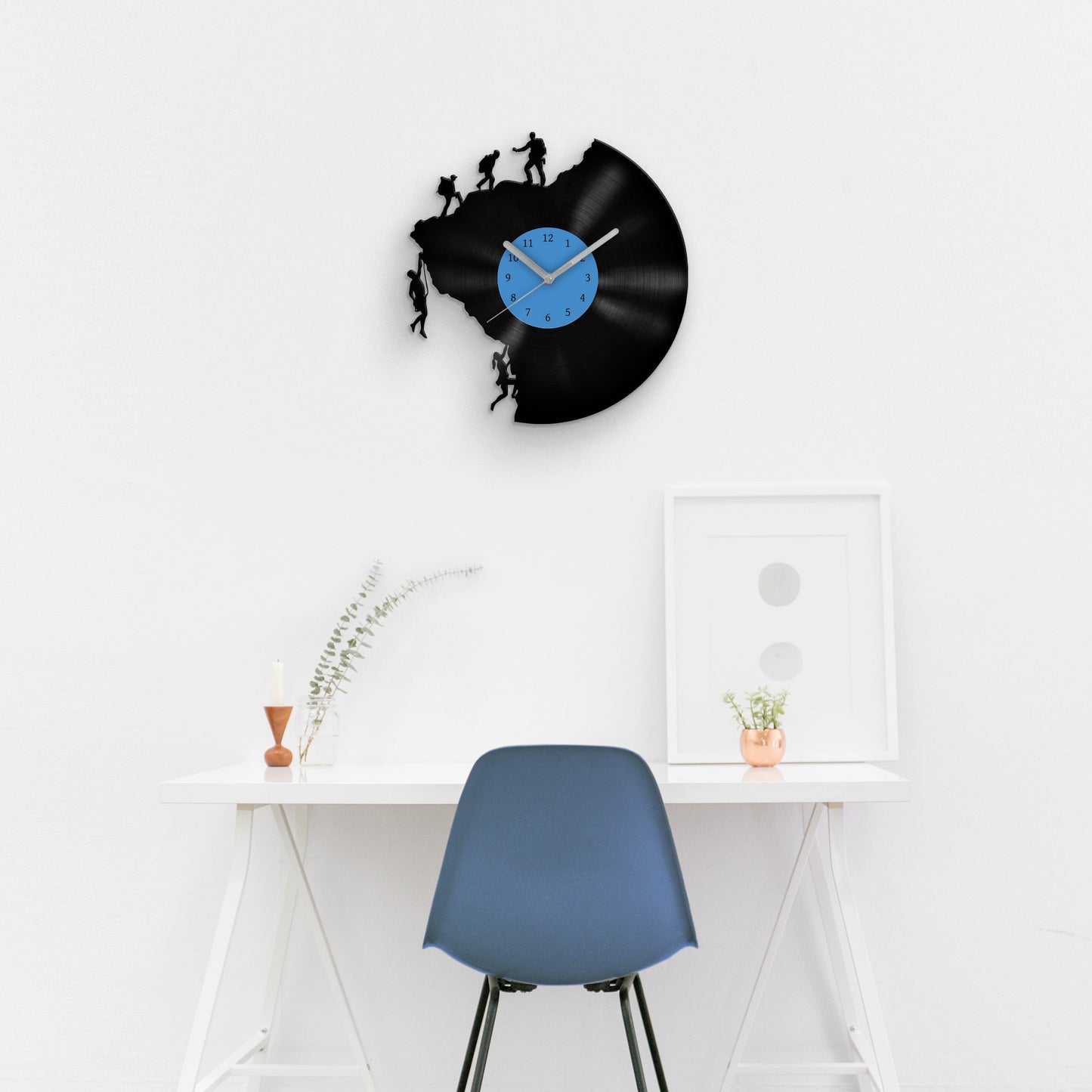 ADVENTURER GIFT - Vinyl Record Wall Clock