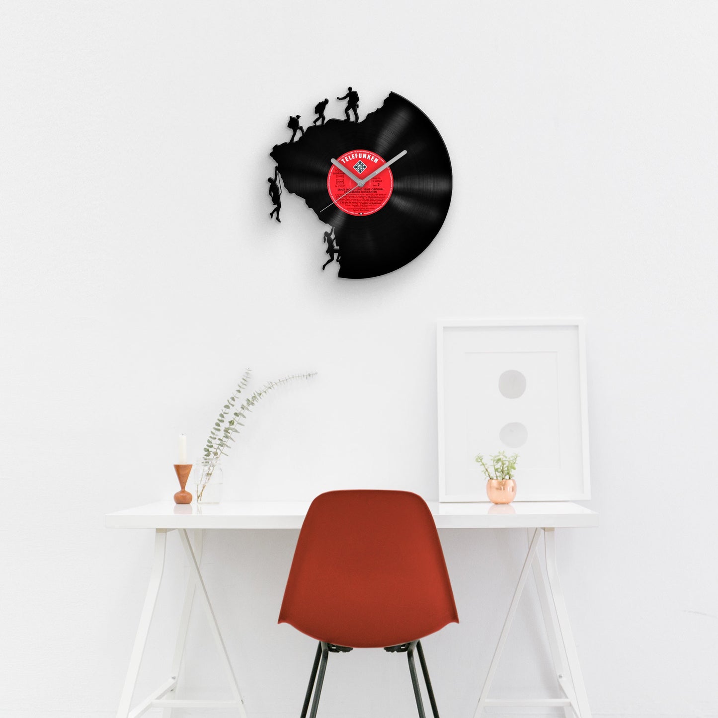 ADVENTURER GIFT - Vinyl Record Wall Clock