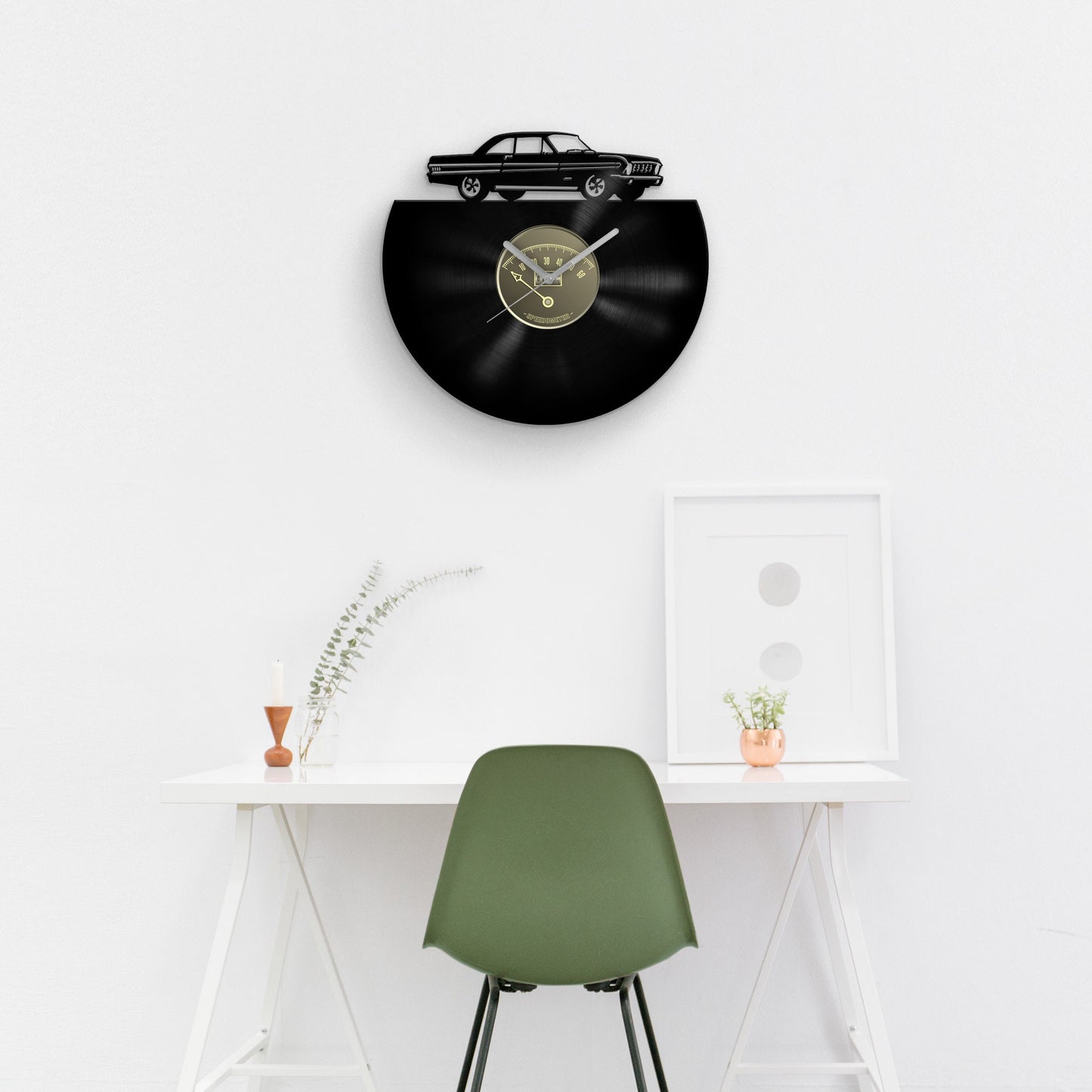 CLASSIC CAR SILHOUETTE - vinyl record clock