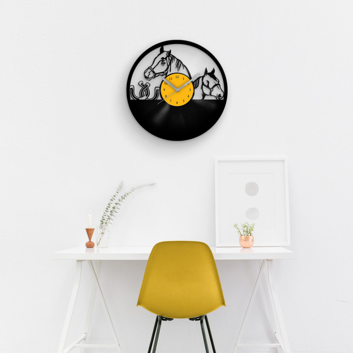 HORSE PORTRAIT - Vinyl Record Clock