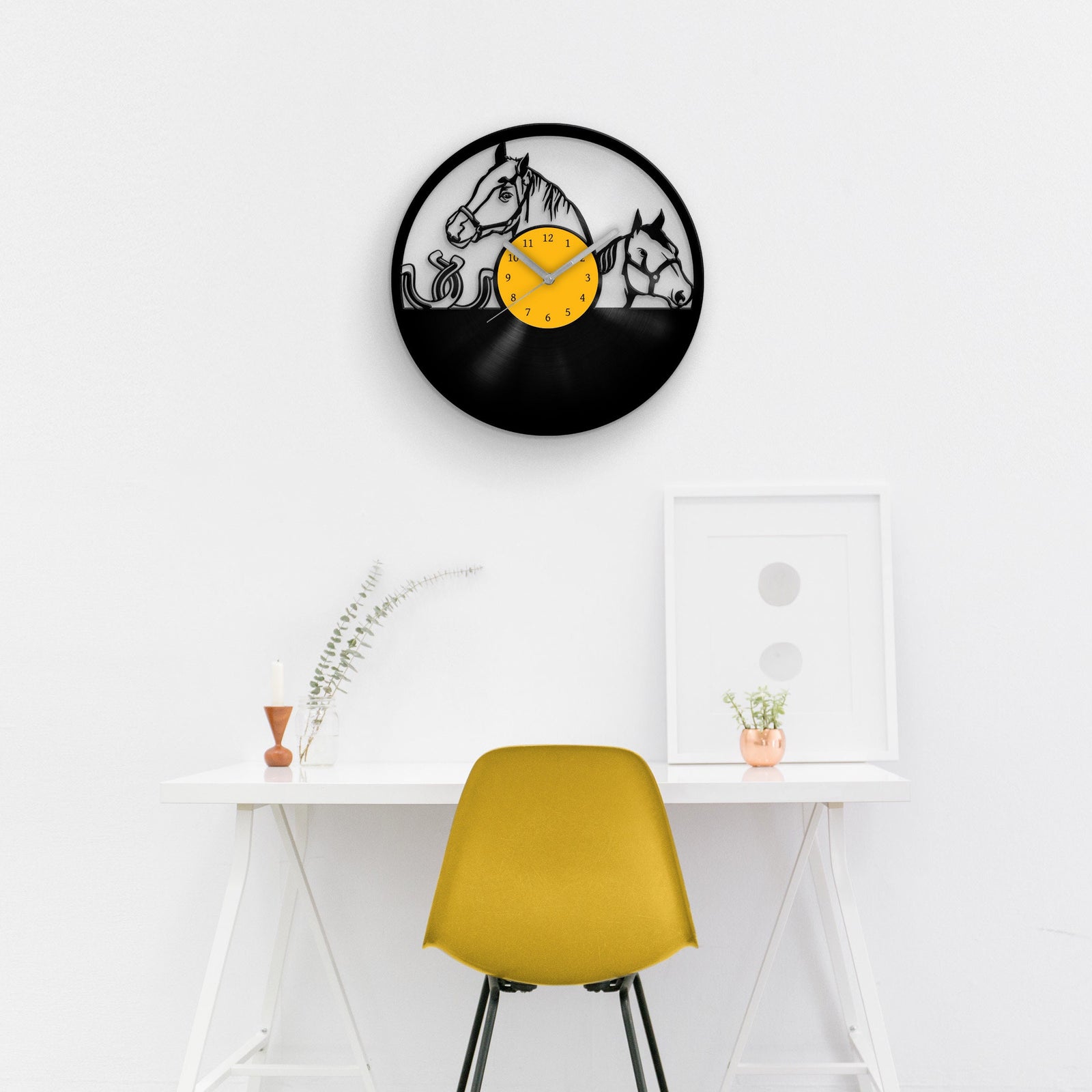 HORSE PORTRAIT - Vinyl Record Clock