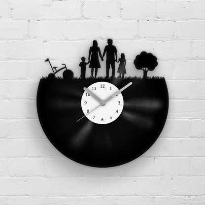 FAMILY PORTRAIT SILHOUETTE - Vinyl Record Clock