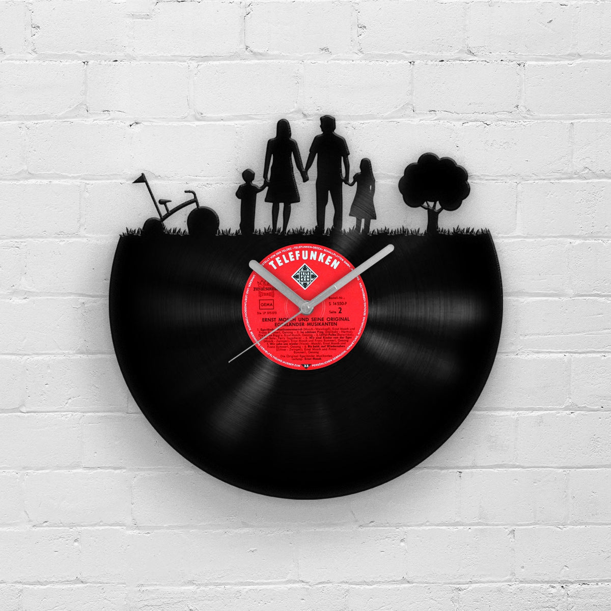 FAMILY PORTRAIT SILHOUETTE - Vinyl Record Clock
