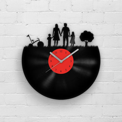 FAMILY PORTRAIT SILHOUETTE - Vinyl Record Clock